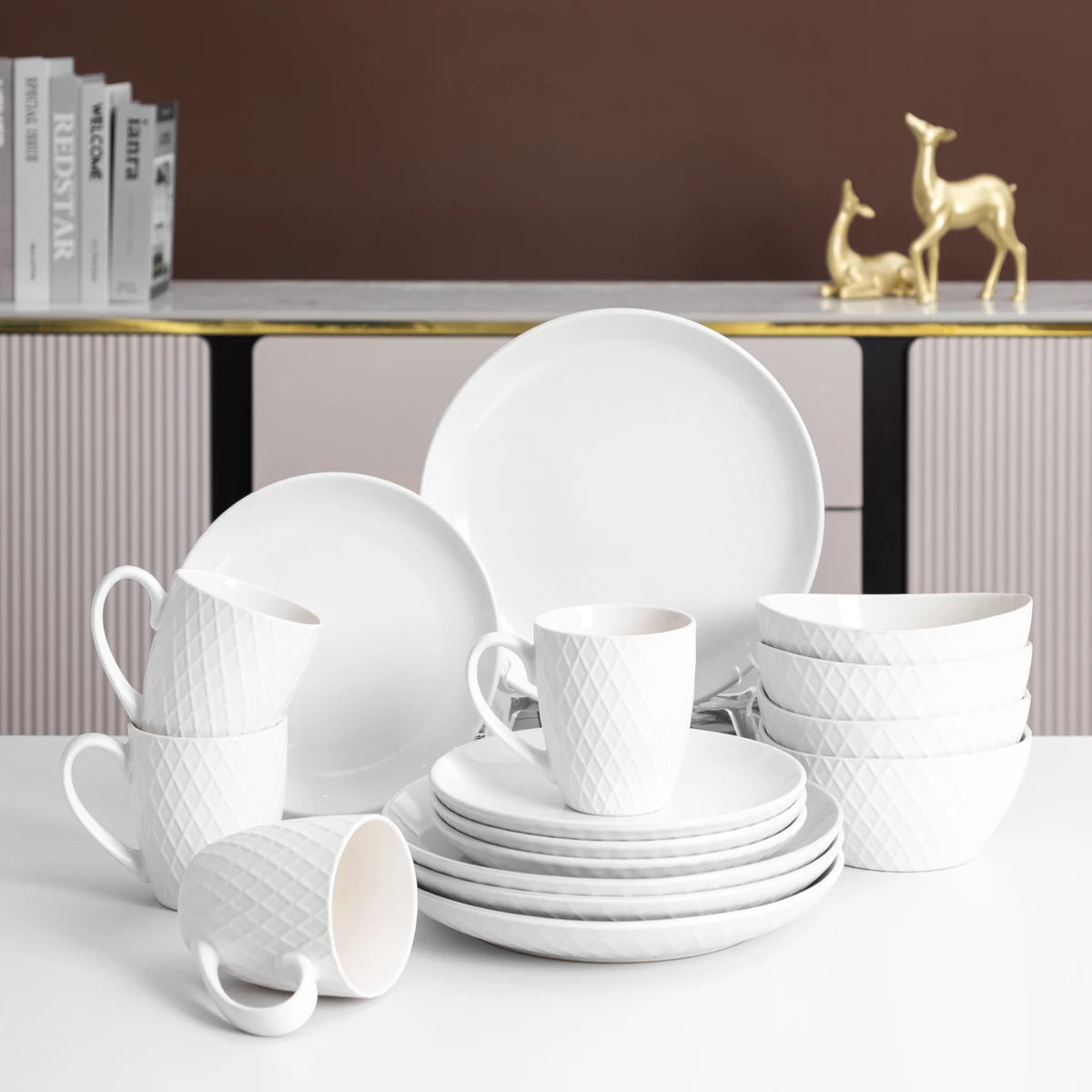 16pcs High Temperature Porcelain Dining Set, QOMO 1996 Ceramic Dinnerware Set,Reusable And Washable Plate Bowl Mug Sets