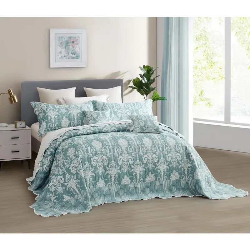 King Size Bedspread Jacquard Quilted Damask Pattern Design Lightweight Reversible