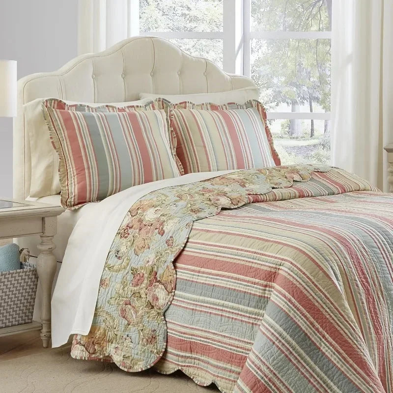 Modern Farmhouse Floral Reversible Quilt, Bedspread Set