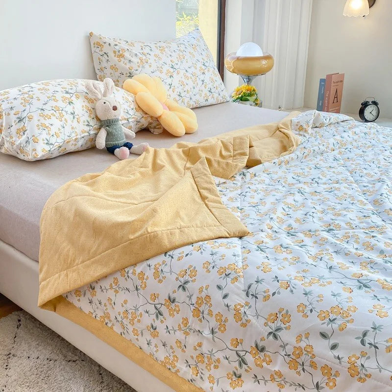 Summer Thin Quilt Soft Comforter,Four-season, Lightweight