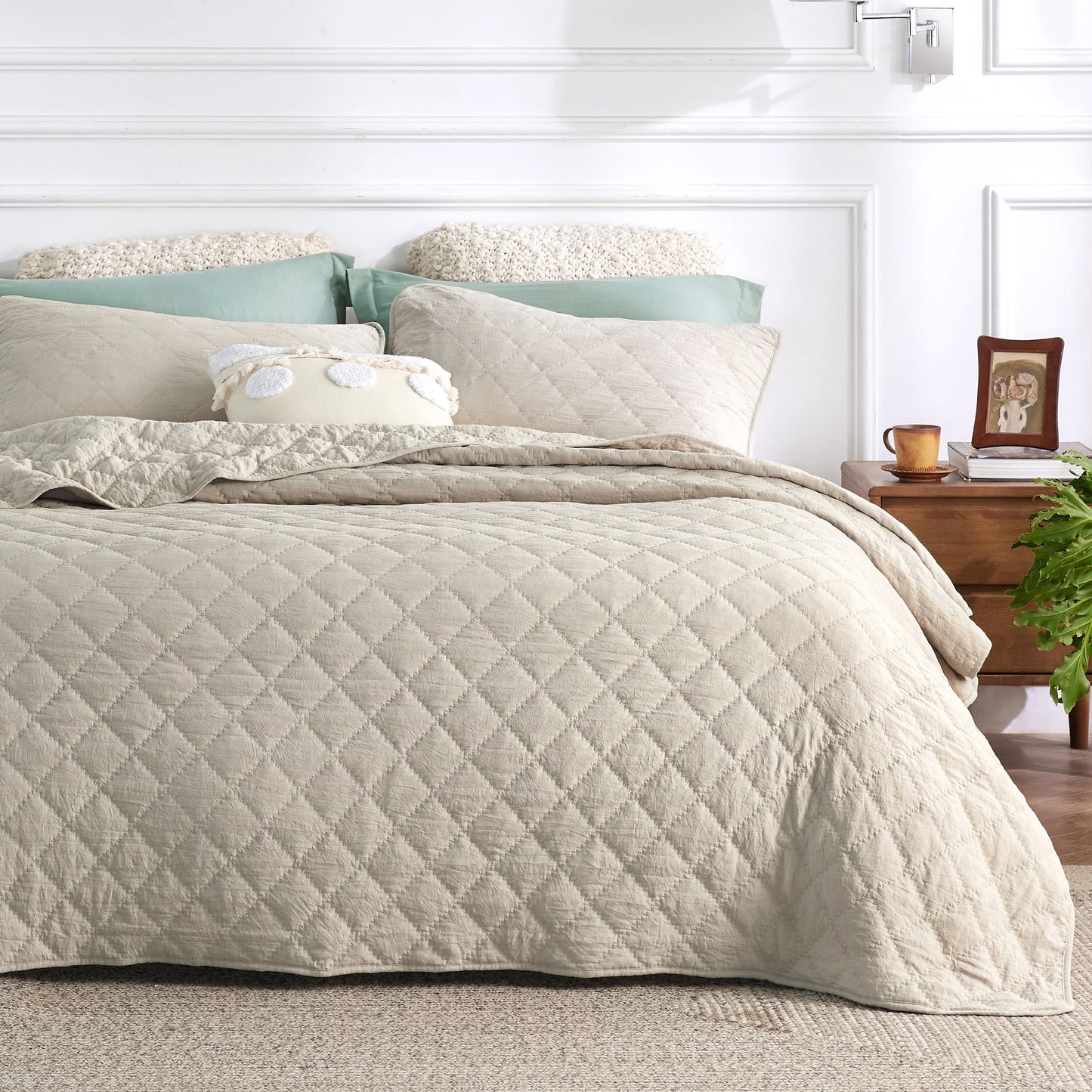 Quilt Set, Elegant Diamond Pattern, Ultra Soft Lightweight , 3 Pieces for All Season